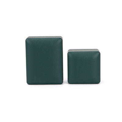 kopen Custom Ring Packaging Solution Verlicht groene leer sieraden doos met zijde bekleding en logo online manufacture