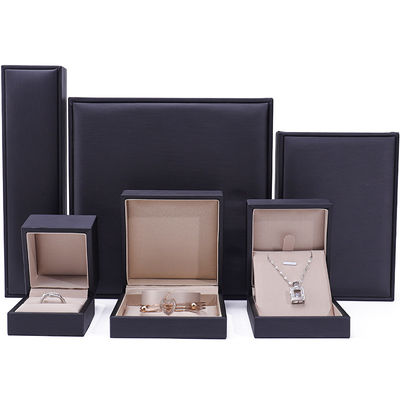 kopen Custom Logo Nobel Sleek PU Leer Juwelen Verpakkingsdoos Met Zachte Fluwelen Bekleding online manufacture