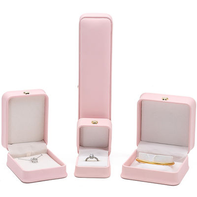 10*10*5cm Roze leren sieraden doos voor kroon armbanden hangers en ringen Custom logo