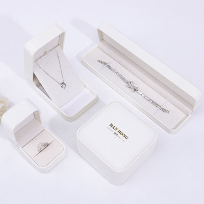 Kleine witte PU lederen sieraden doos, lederen sieraden koffer voor ring hanger armband
