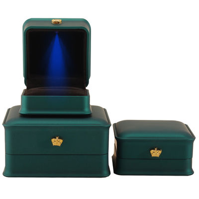LED licht juwelen doos voor Custom Luxury Crown Juwelen Verpakking Plastic Fluweel materiaal