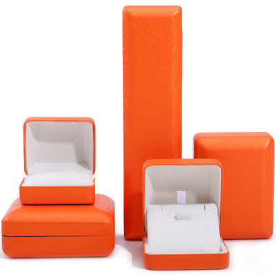 Custom logo rechthoekige oranje leren sieraden doos voor luxe armband halsketting opslag