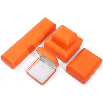 Custom logo rechthoekige oranje leren sieraden doos voor luxe armband halsketting opslag