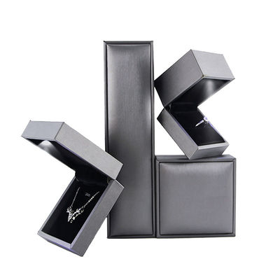 Juwelen Pakket voor Hanhong aangepast logo luxe faux leder zilveren LED doos Contact met ons