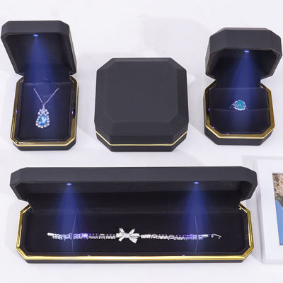 OEM ODM hign end Handgemaakt zwart achthoekig Led licht sieraden doos met fluwelen invoegsel