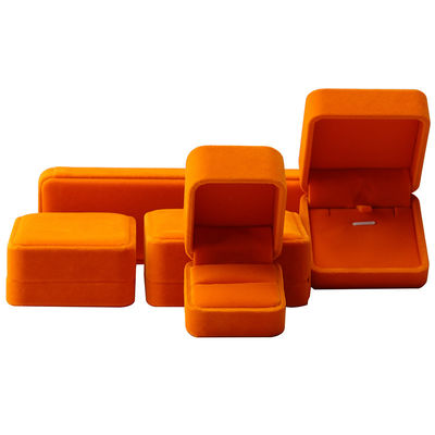 Groothandelsproductie Hign end Juwelen Doos verpakking Gepersonaliseerd Custom logo Luxe halsketting Armband Ohrring Ring Verpakking Fluweel oranje Juwelen Doos