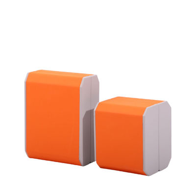 kopen Gepersonaliseerde maat Gepersonaliseerde LED Plastic Juweliersdoos met Oranje LED en klantlogo online manufacture