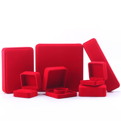 kopen Custom Logo Rood fluwelen juwelen doos voor stud oorbellen en halsketting online manufacture