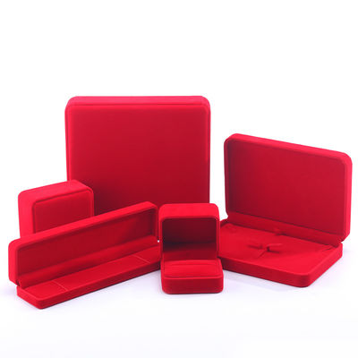China Vervaardiging groothandel Luxe rood fluweel Juwelen verpakking Doos juwelen Custom high end halsketting Armband oorbellen Ring Juwelen Doos verpakking met logo