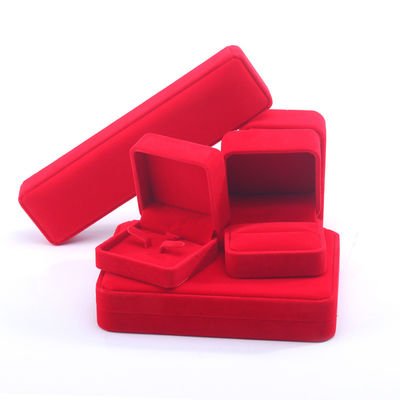 China Vervaardiging groothandel Luxe rood fluweel Juwelen verpakking Doos juwelen Custom high end halsketting Armband oorbellen Ring Juwelen Doos verpakking met logo