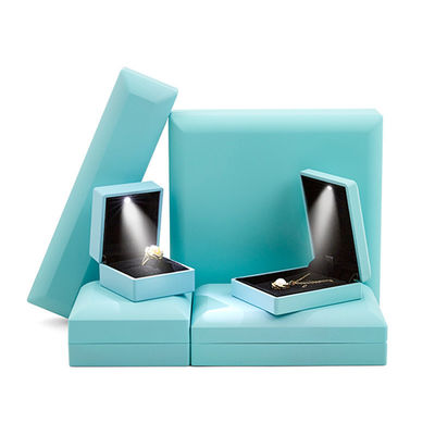 Rechthoek maat Blauwe LED Ring Juwelen Doos voor Oornissen Halsketting Armband