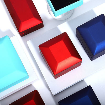 Rechthoek maat Blauwe LED Ring Juwelen Doos voor Oornissen Halsketting Armband