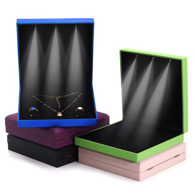 Hanhong Custom Logo Wit licht juwelen verpakkingsdoos Set met ring halsketting oorbellen