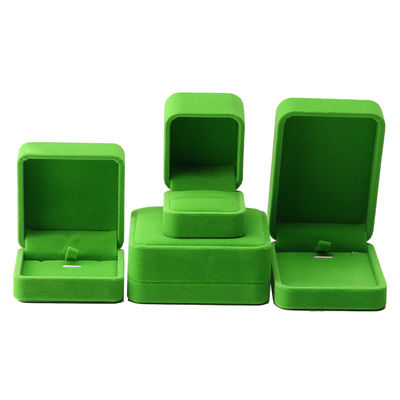 Hoogwaardige Juwelen Doos Ring Halsketting Armband Verpakking Luxe handgemaakte vierkante groene fluwelen juwelen Doos