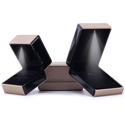 9*9*5cm Rechthoek Hanhong Custom Gold Necklace Armband en Ring LED Juwelen Verpakkingsdoos