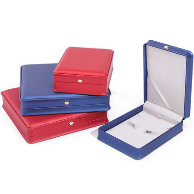 Rechthoekig Handgemaakt Hanhong Custom Logo Box Kroon Design Luxe PU Ledendoos Halsketting Ring Sieraden Doos