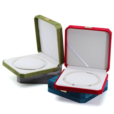 Custom verpakking fluweel parel set metalen display stand voor kleine zaak sieraden kluis