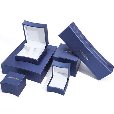 Custom logo achthoekige sieraden verpakkingsdoos in blauw leer voor halsketting oorbellen Ring
