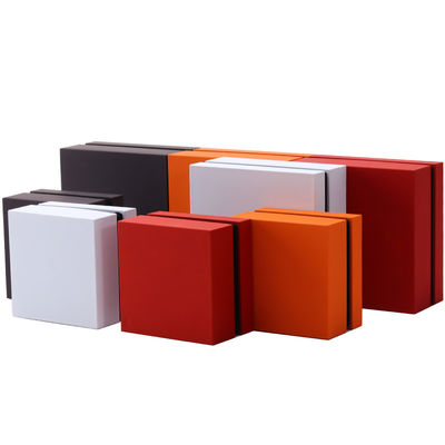 9*9*3.5cm juwelen doos organisator met logo gebakken gelakt zwart rand LED ring doos