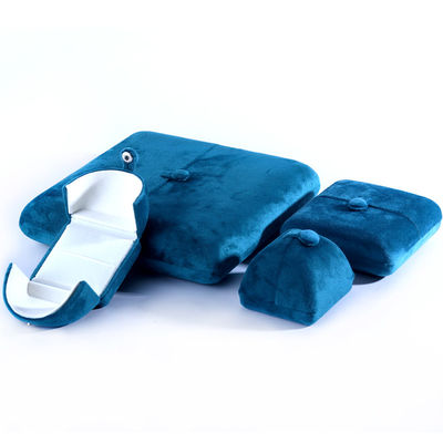 Handgemaakte blauw fluwelen juwelen doos voor armbanden oorbellen halsketting ring 10 * 10 * 3cm grootte