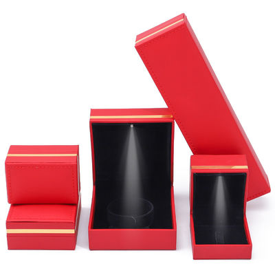 Nieuwste stijl Han Hong Armband licht luxe met grijze oorbellen en rode juwelen doos