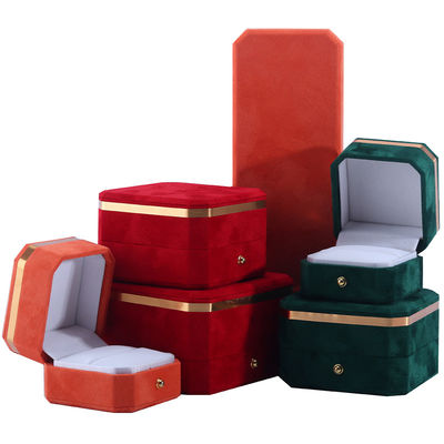 Gepersonaliseerde fluweel sieraden verpakkingsdoos voor trouwgeschenken oorbellen en ringen van Hanhong