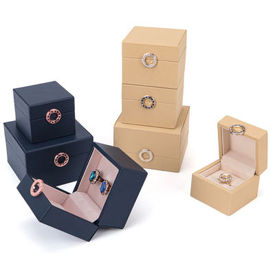 kopen Blauwe vierblaadige klaver Luxe PU leer sieraden doos met aangepaste logo en warm stempelen online manufacture