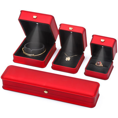 kopen LED lichtrood kleuren juwelen doos sets, juwelen verpakkingsdoos met aangepast logo online manufacture