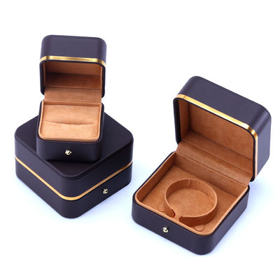 Embossing logo kwaliteit leer sieraden verpakkingsdoos voor armband halsketting horloge en ring