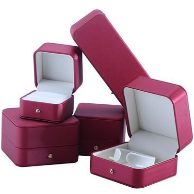Hanhong Custom Rood PU Lederen Juwelen Verpakkingsdoos voor Huwelijk Halsketting Oorbellen Ring