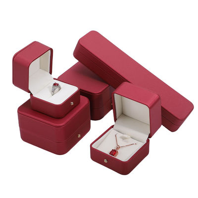 Hanhong Custom Rood PU Lederen Juwelen Verpakkingsdoos voor Huwelijk Halsketting Oorbellen Ring