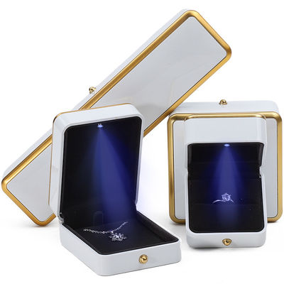 kopen High-end luxe verlichting sieraden doos sieraden opslagkas met zachte fluweel interieur online manufacture