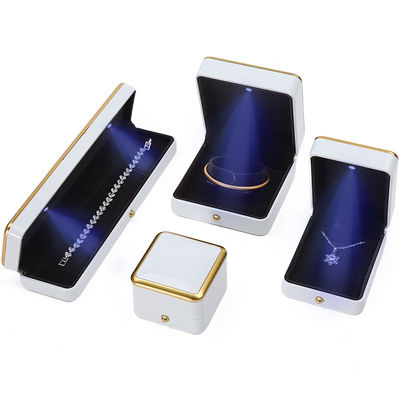 High-end luxe verlichting sieraden doos sieraden opslagkas met zachte fluweel interieur