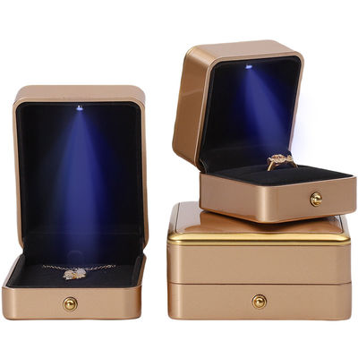 kopen Custom logo lichtgoud led sieraden doos voor armband halsketting oorbellen ring verpakking online manufacture
