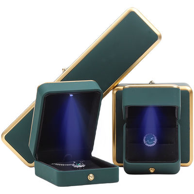 kopen OEM rechthoekige LED sieraden doos Eco-vriendelijk voor Armband Halsketting Ohrringe Ring verpakking online manufacture