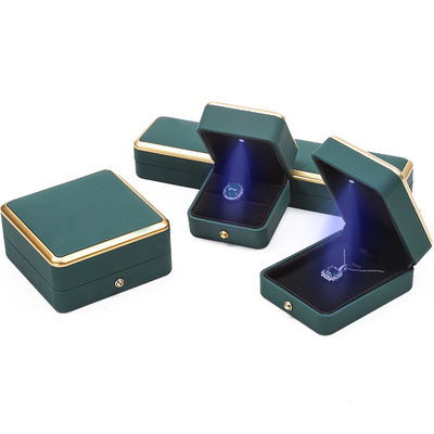 OEM rechthoekige LED sieraden doos Eco-vriendelijk voor Armband Halsketting Ohrringe Ring verpakking