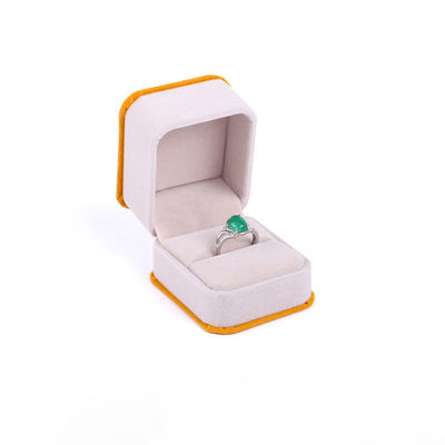 Op maat gemaakt abrikozenkleurige fluwelen sieraden verpakkingsdoos voor dubbele laag en 6*5,5*5cm grootte