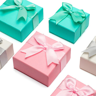 Hanhong Custom Logo Juwelen Pakket voor Meisjes Oorbellen Mini Kleur Papier Fluwelen Geschenkdoos