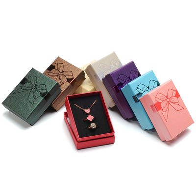 Gepersonaliseerde grootte Hanhong Logo Karton Papier Geschenk Sieraden Doos Laaier Presentatie