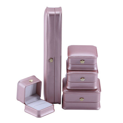Luxe gouden kroon design PU leer sieraden pakket doos voor armband halsketting ring