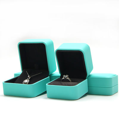Customized Luxury PU Leather Jewelry Box Verpakkingsdoos met concurrerende 6.5 * 6cm