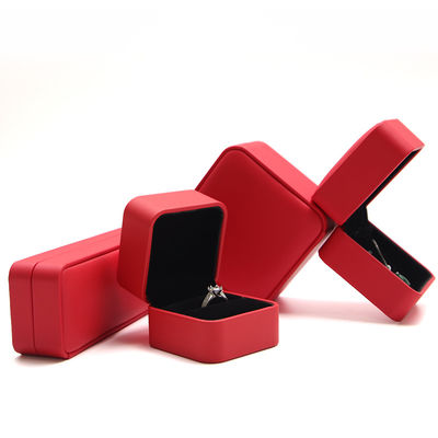 Customized Luxury PU Leather Jewelry Box Verpakkingsdoos met concurrerende 6.5 * 6cm
