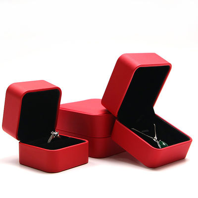 Customized Luxury PU Leather Jewelry Box Verpakkingsdoos met concurrerende 6.5 * 6cm
