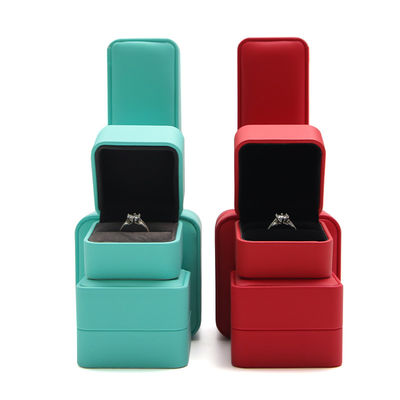 Customized Luxury PU Leather Jewelry Box Verpakkingsdoos met concurrerende 6.5 * 6cm