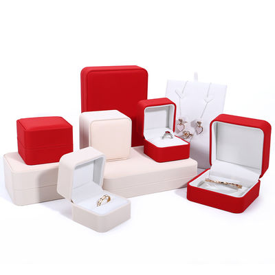 Customized PU Leather Necklace Box voor Customized Luxury Jewelry Packaging