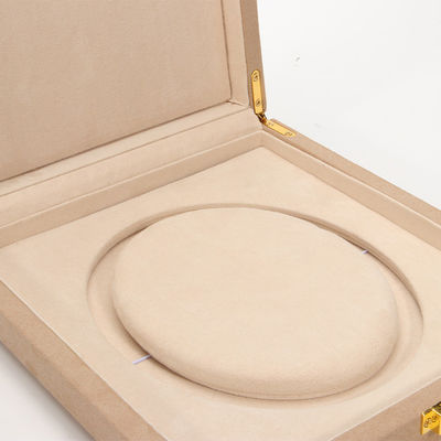 Luxe juwelenpakket voor parel ketting Custom afgeronde witte microfiber lederen ring opslagdoos