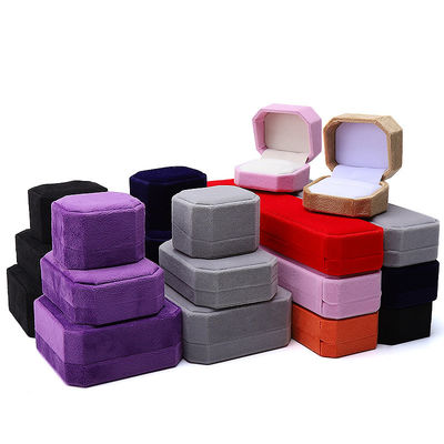Octogonale vorm fluwelen sieraden doos voor Custom Branding halsketting Armband en Ring