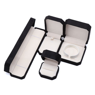 Aanpassing Rectangle Zwarte Flannelette Sieraden Doos voor Halskettingen Armbanden en Ringen