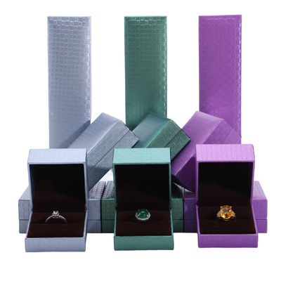 Hanger Armband Halsketting Ring Sieraden Doos Paarse Verpakking Papier Warmt stempelen