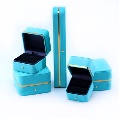 Verpakkingsdoos voor juwelen van PU-leer met een rechthoekige kwaliteit voor armband, halsketting, horloge en ring